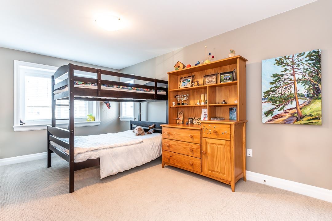 1069 Jay Cres