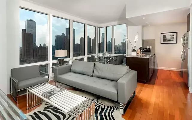 306 West 48th St. Unit: 23-B