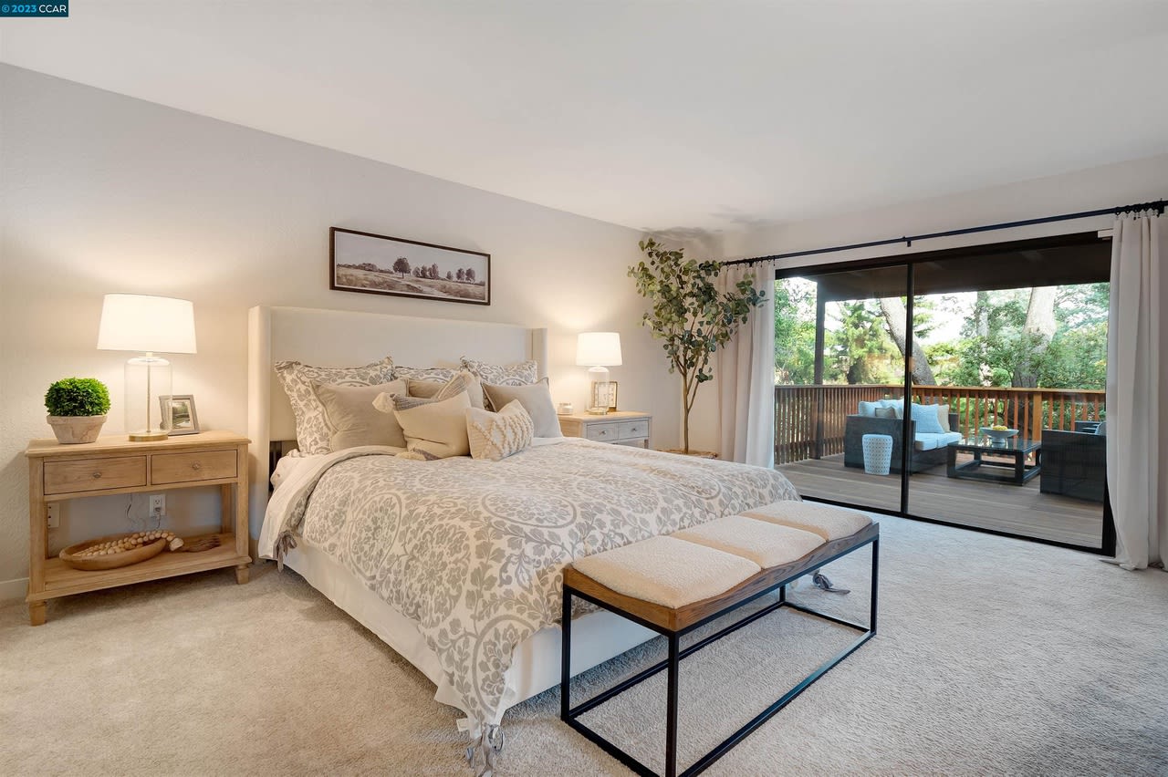 27 Saint Julie Court