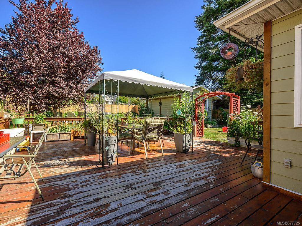 592 Atkins Ave, Langford