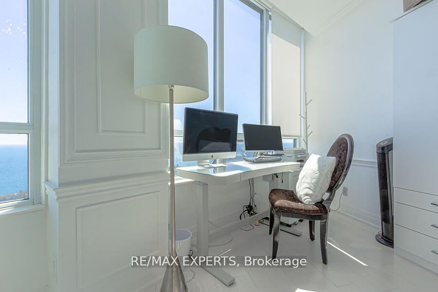PROFESSIONALLY DESIGNED PH 