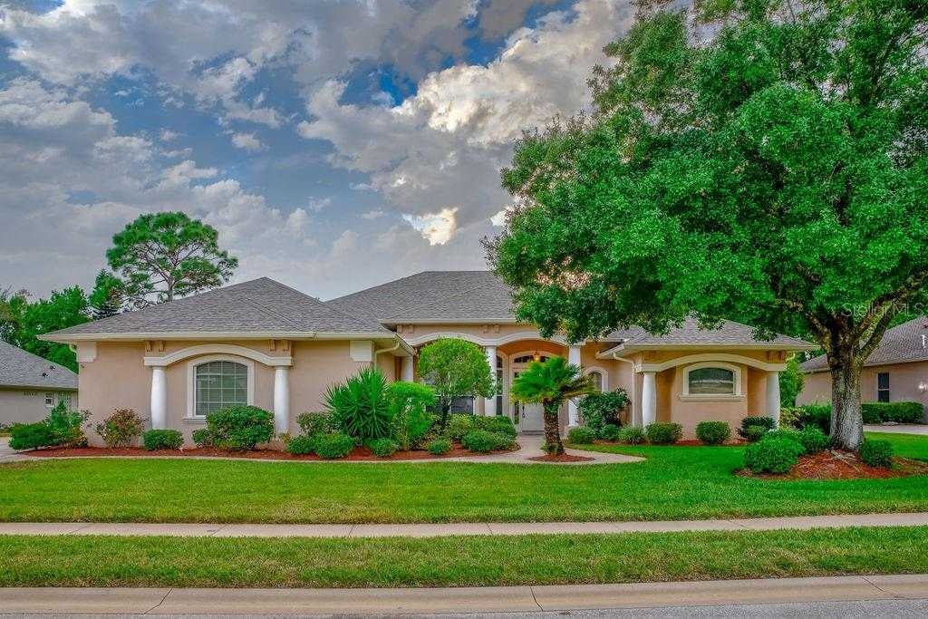 208 HAMMOCK OAK CIRCLE