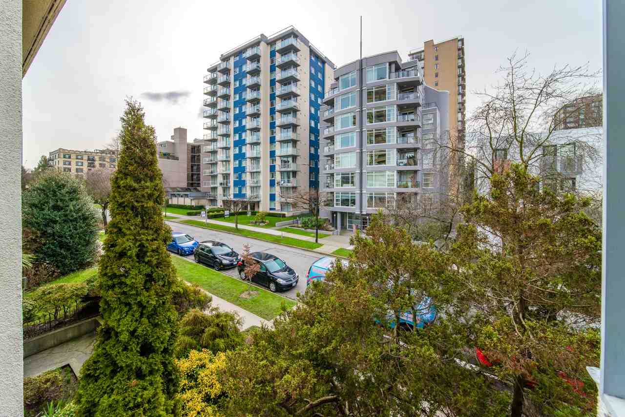 302-1050 Jervis St
