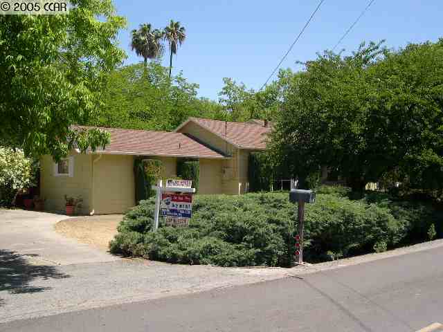 1368 MILTON AVE