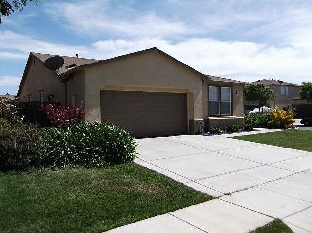 225 Tawny Port Way