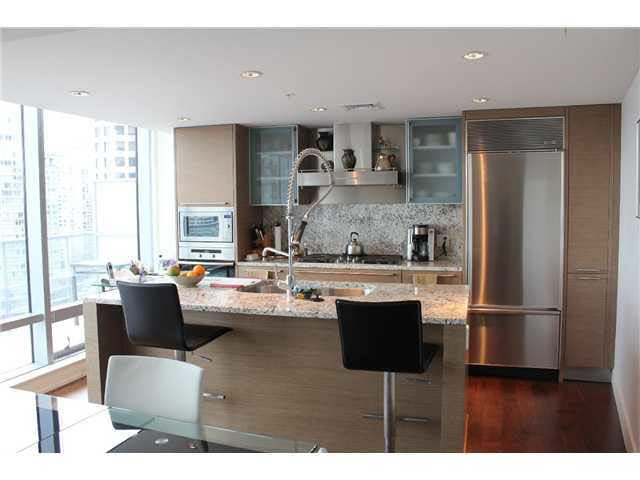 1709-1111 Alberni St