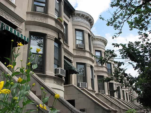 Sales Volume Surges but Manhattan Remains a Buyer's Market