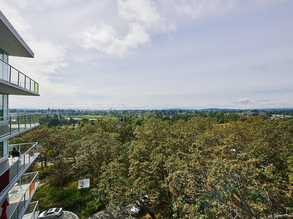 703-4009 Rainbow Hill Lane, Saanich