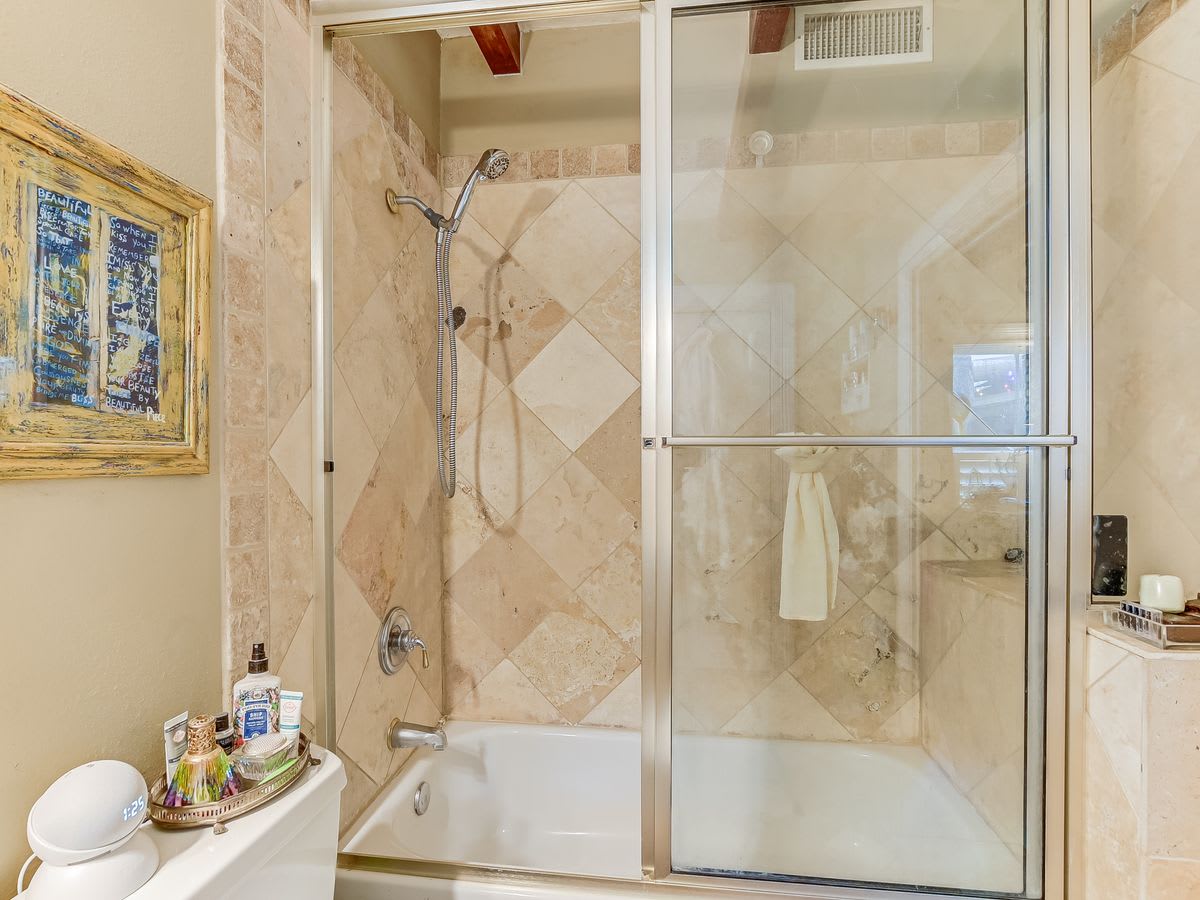 421 Ogden Ln - Alamo Heights