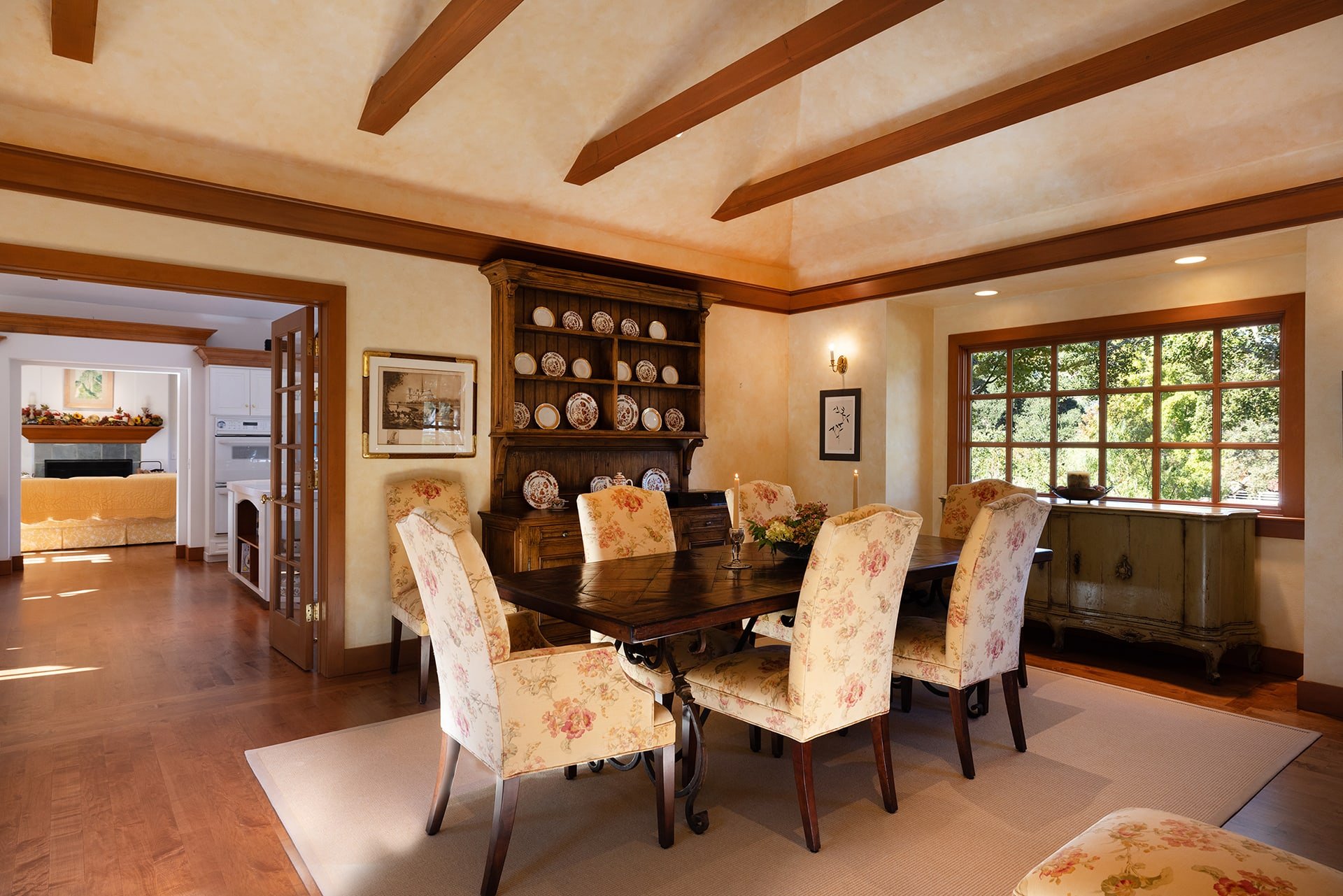 Peaceful French Country Estate - 5 Sleepy Hollow Dr