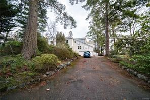 1212 Craigflower Rd