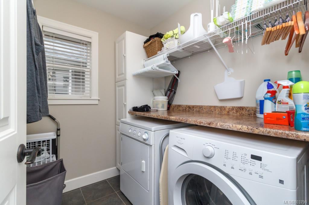 2074 Solent St, Sooke
