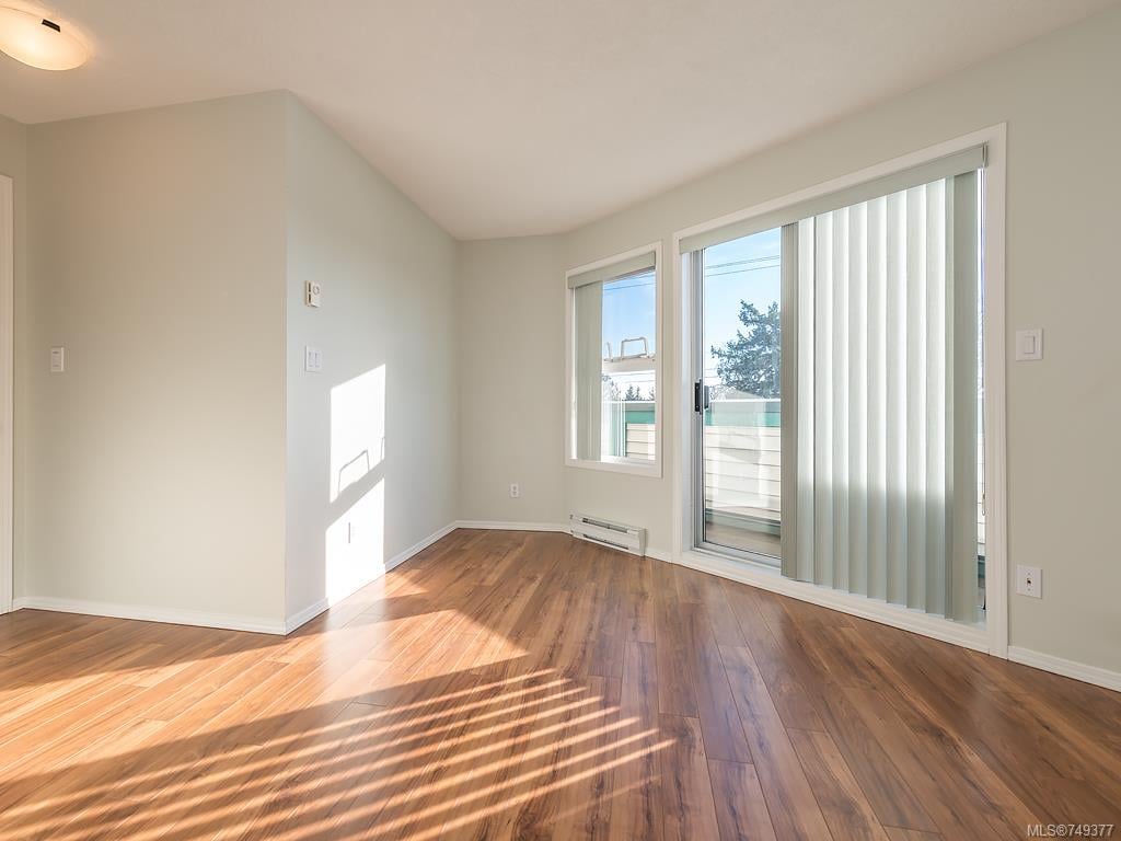 405-898 Vernon Ave