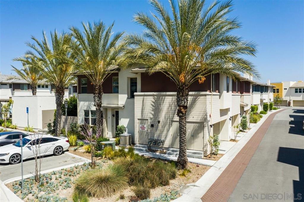 2055 Foxtrot Loop
