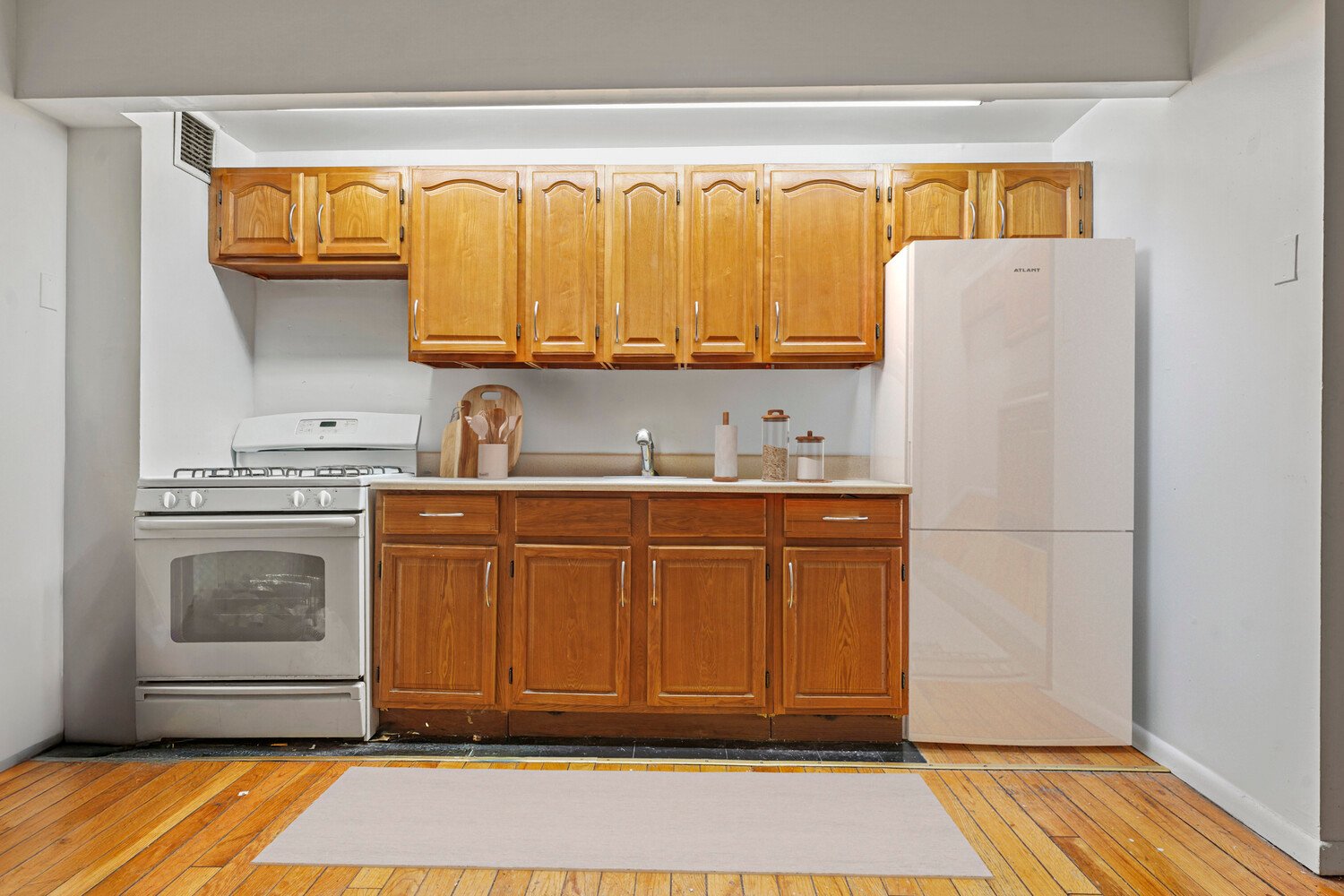 61 Lexington Avenue, Apt 2G