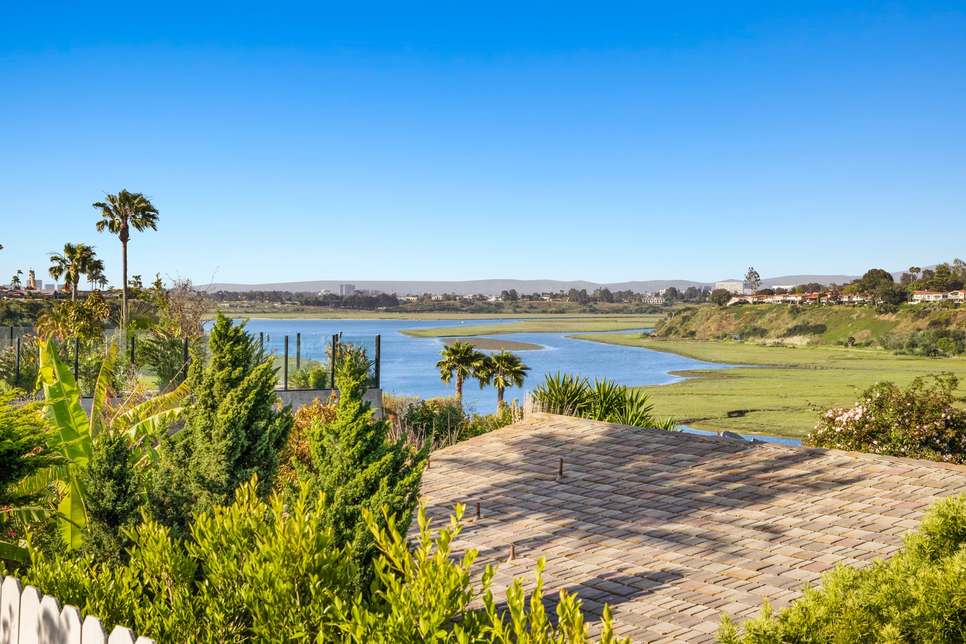 1600 Galaxy Drive