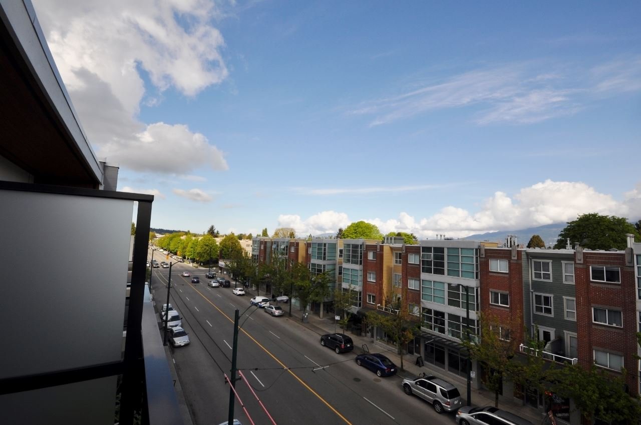 409-2858 W 4th Ave