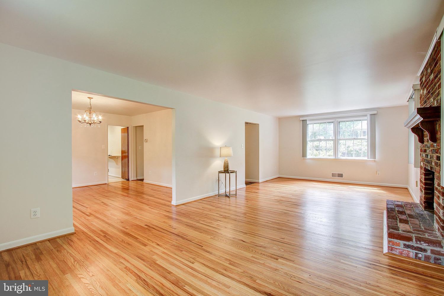 1552 Forest Villa Ln