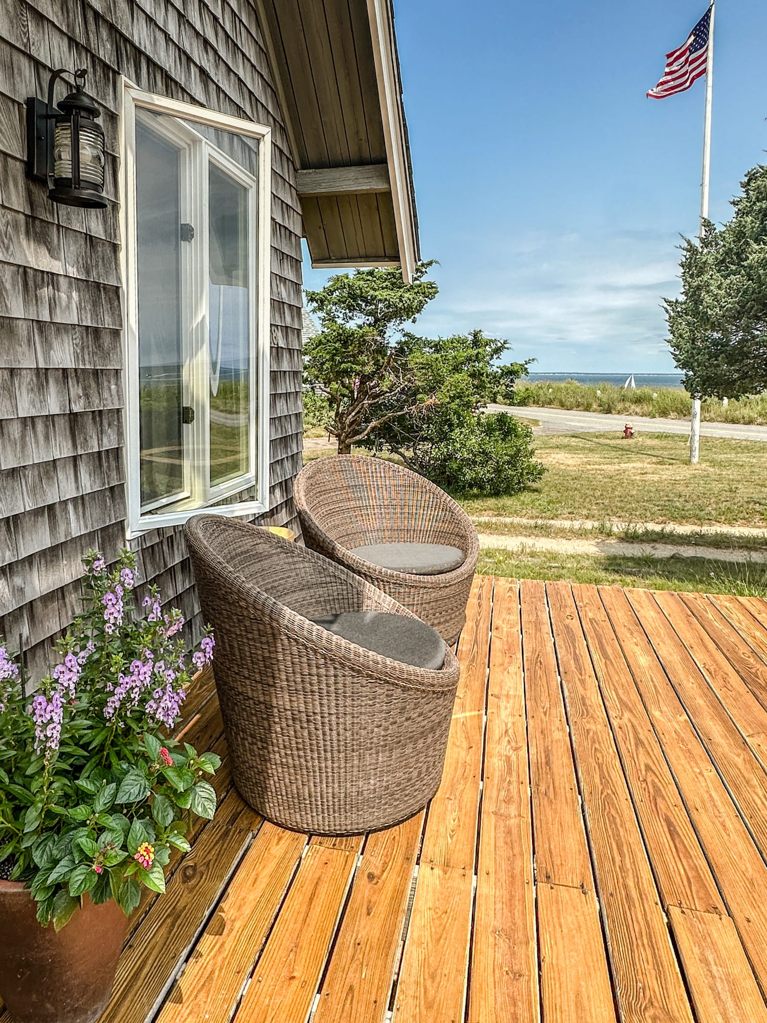 Luxurious East Chop Cottage