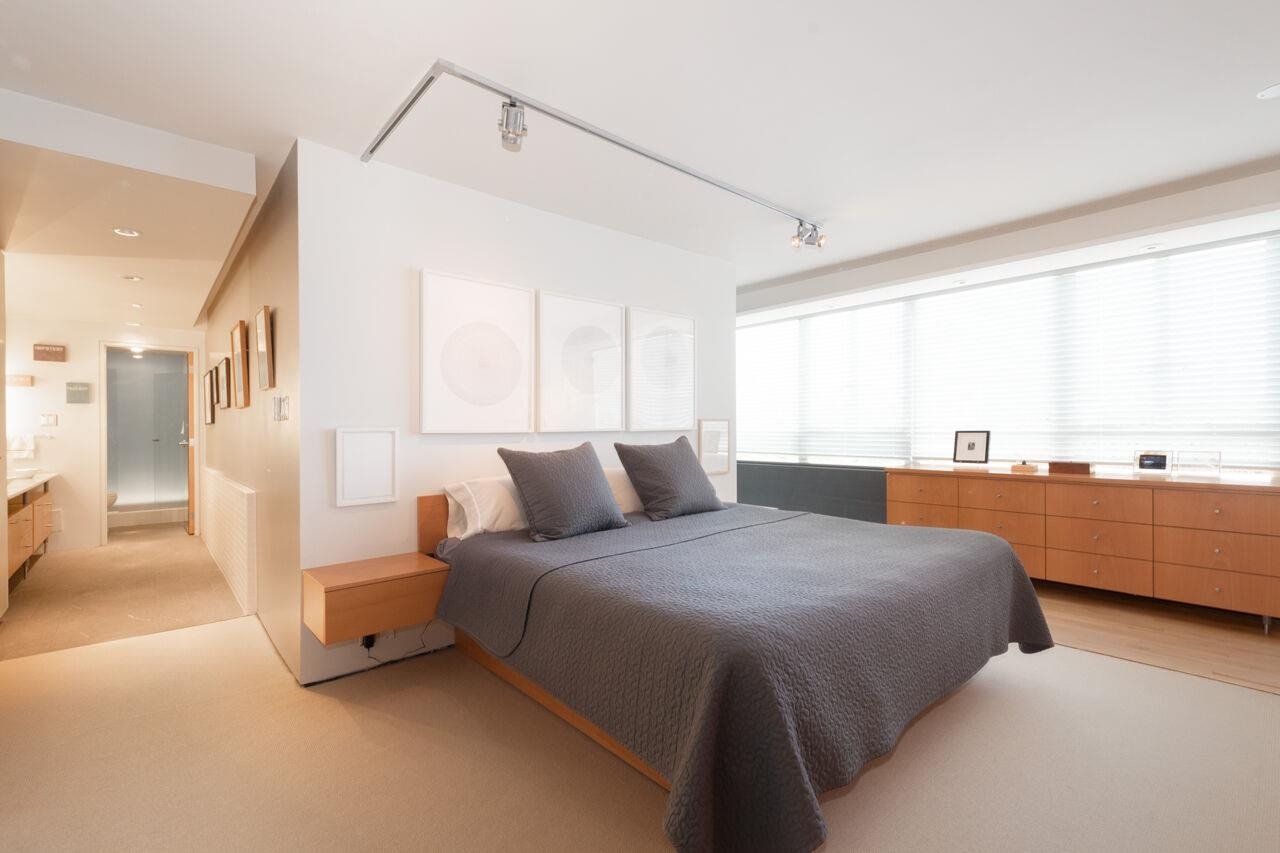 525-1445 Marpole Ave