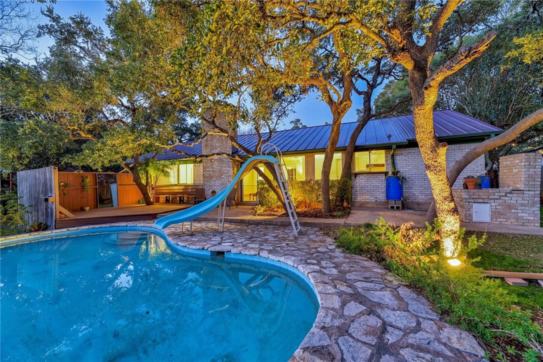 7107 Stone Ledge Cir