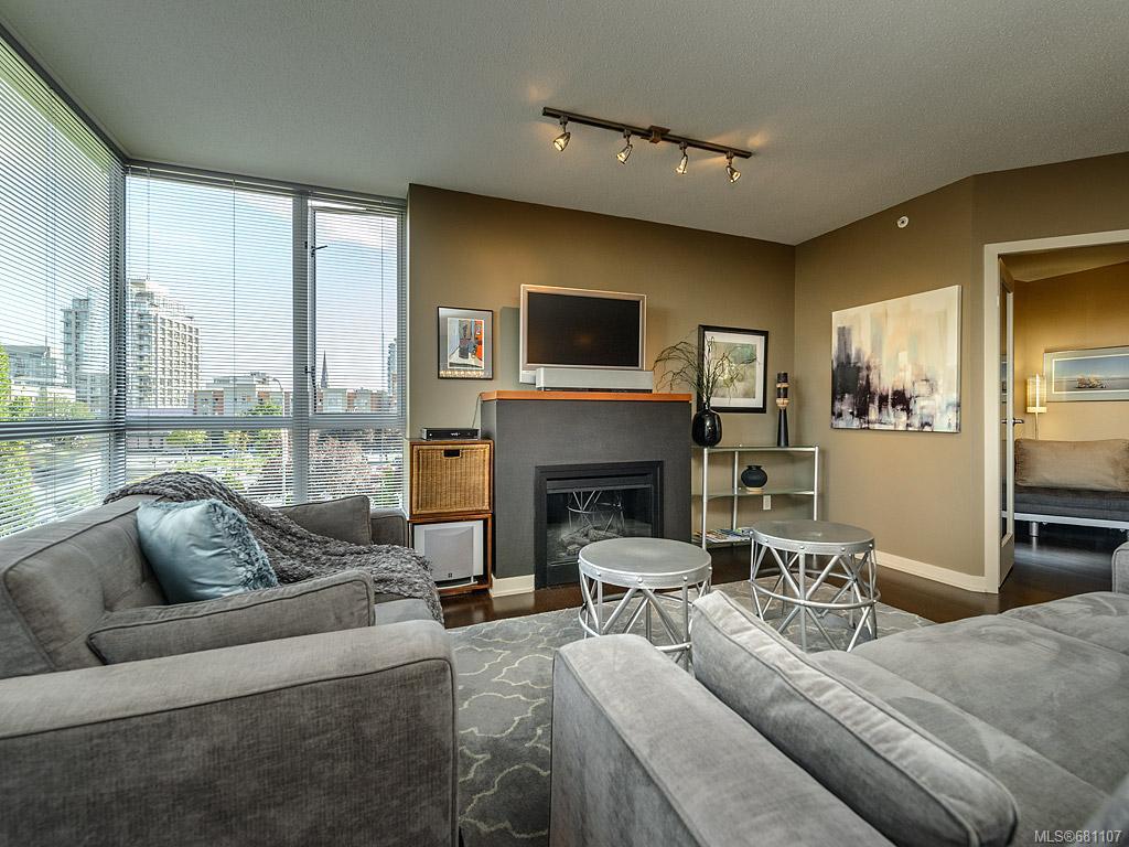 305-732 Cormorant St