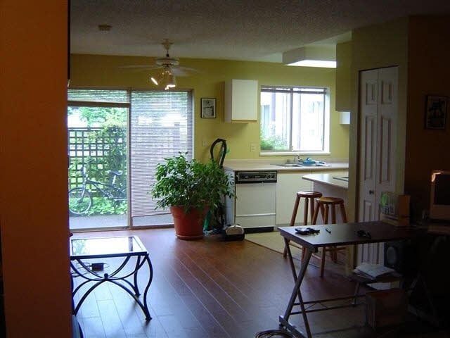 A108-40100 Willow Cres