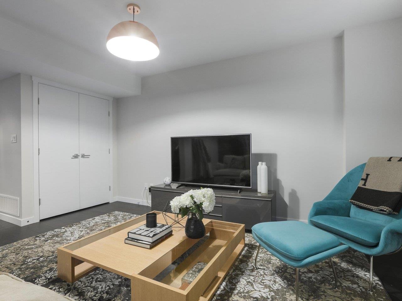 16452 25 Ave