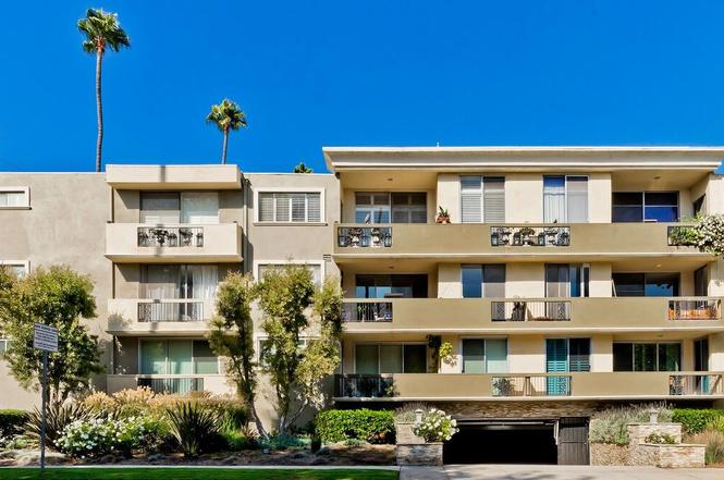 11970 Montana Ave #301