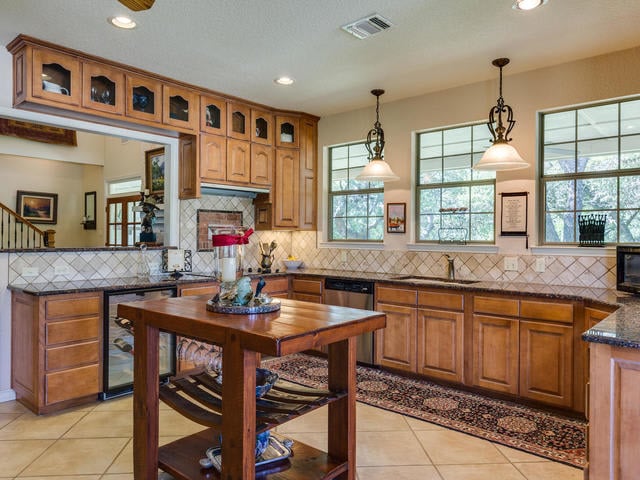 221 Upper Cibolo Creek Rd