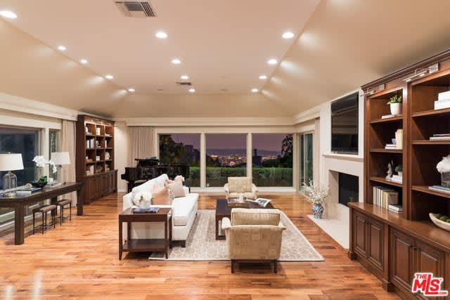 Sophisticated Mid-century Home