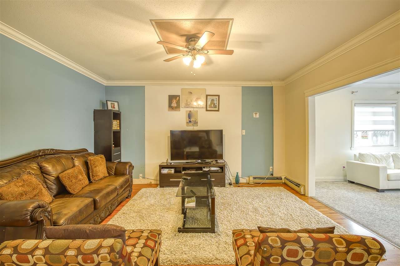 8494 140 St