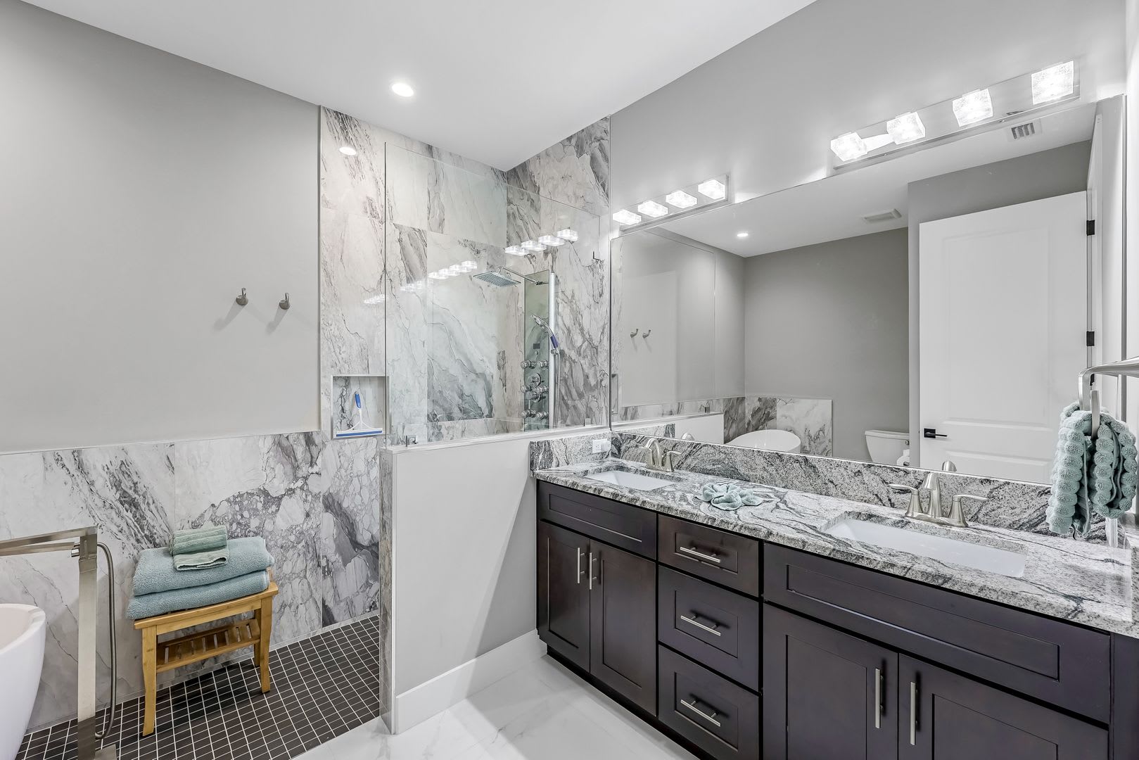 121 NW 38th Avenue 