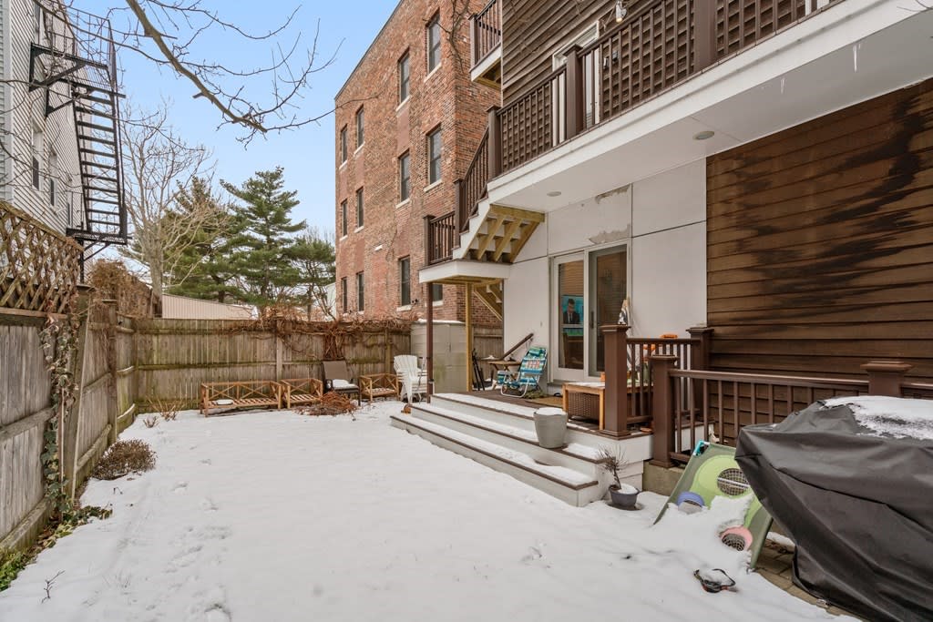 182 Elm St, Unit 1