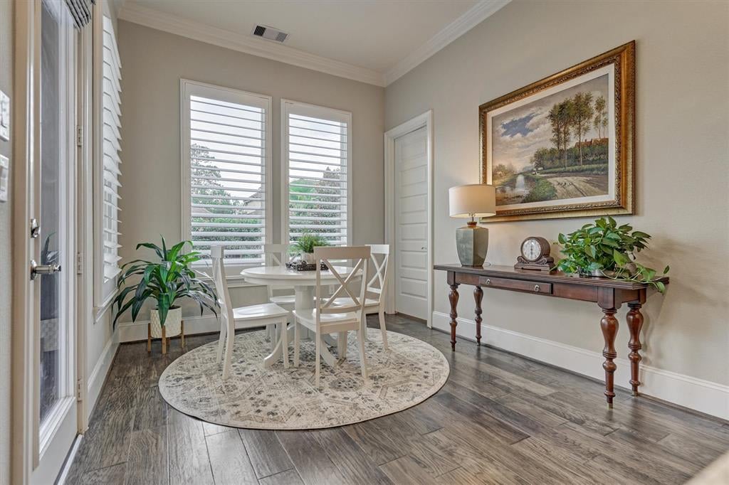 107 N Thatcher Bend Cir