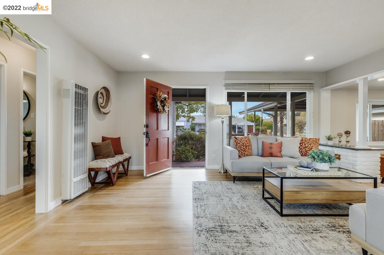 21956 Ada St