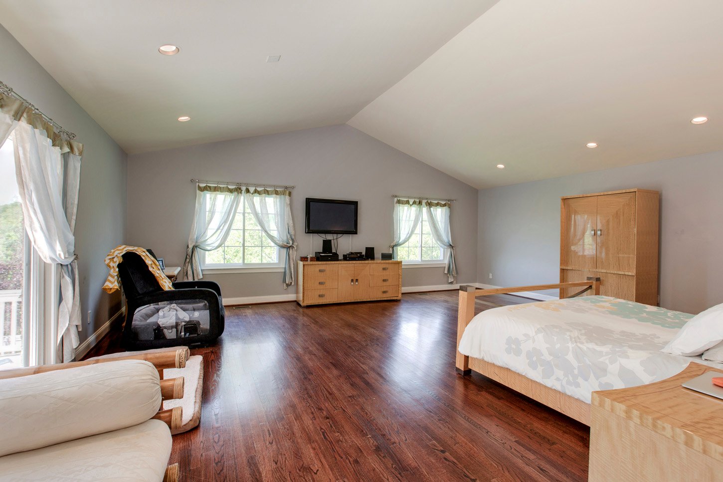 1 Piney Meetinghouse Ct