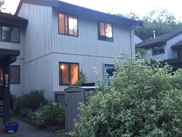 2044 Deep Cove Cres