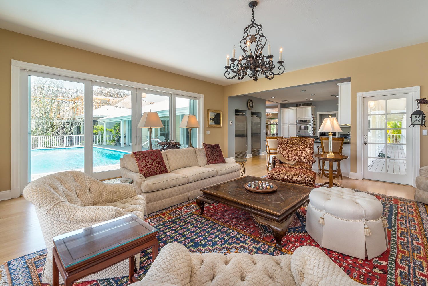 1329 Vista Dr