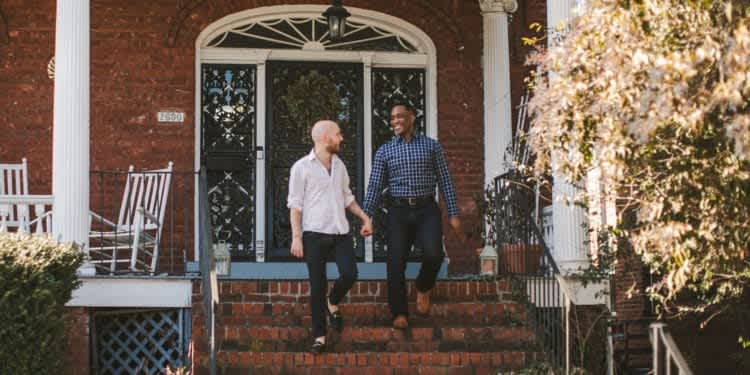 Selling Your House: Communication and Final Steps