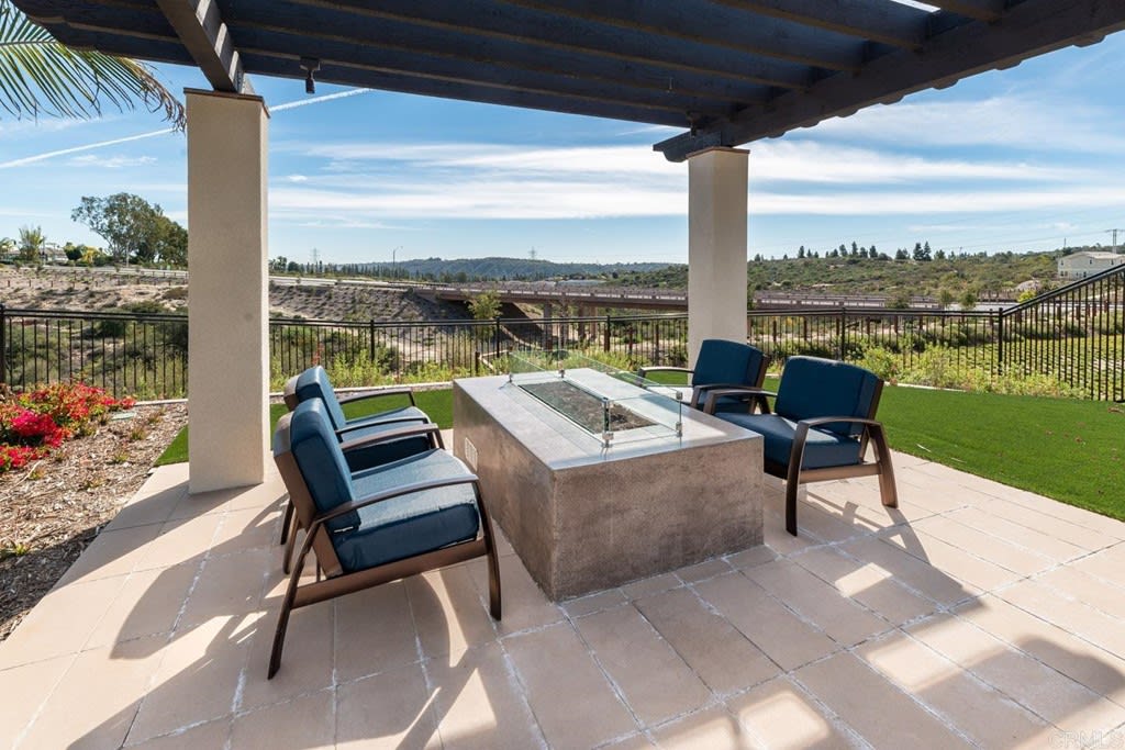1809 Artemisia Ct