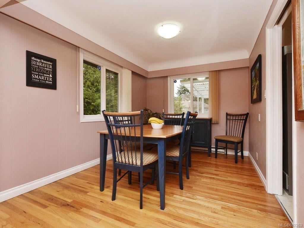 566 Ledsham Rd, Colwood