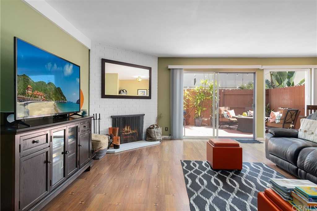 1741 Tustin Avenue Unit 8C