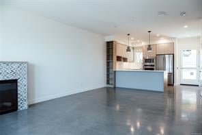SKY4-757 Tyee Rd