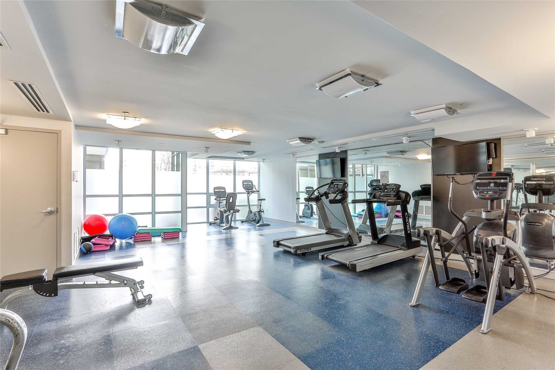 8 Fieldway Rd Unit: 401