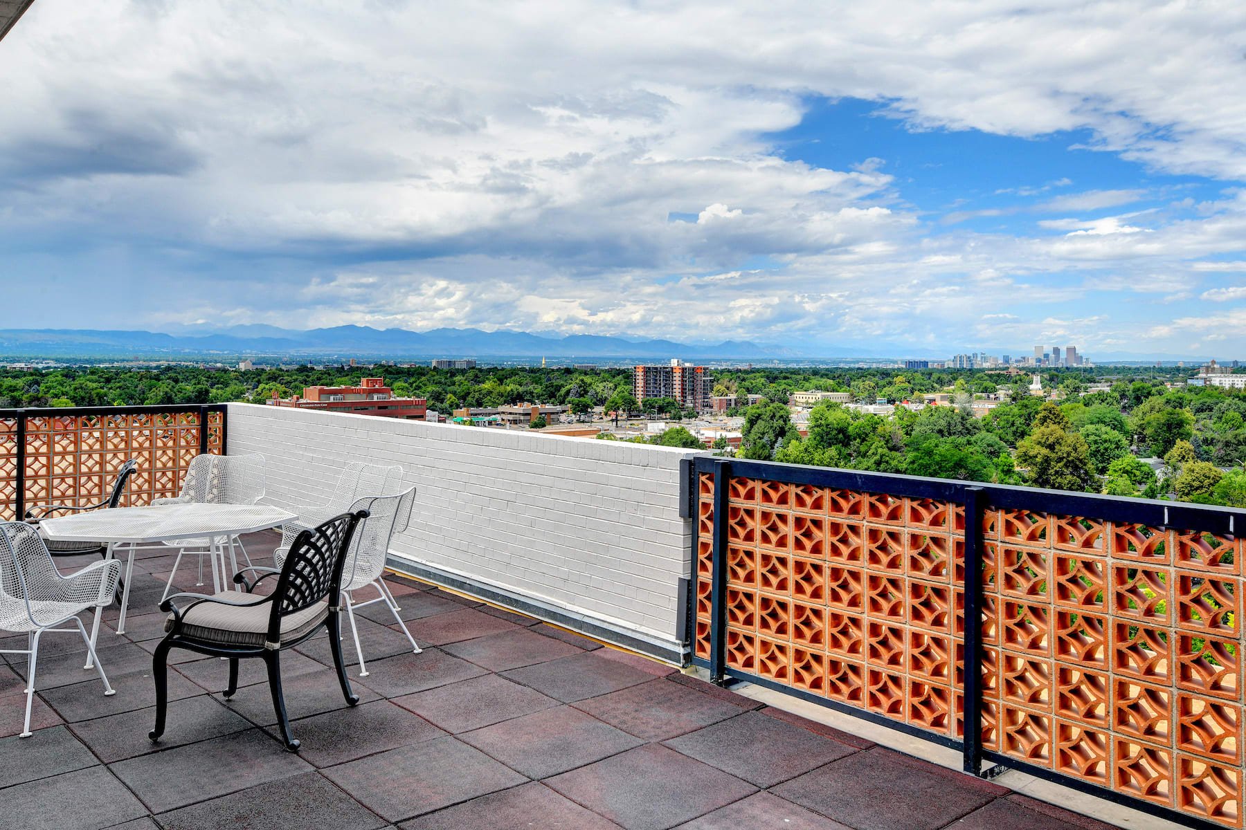 4570 E Yale Avenue #301