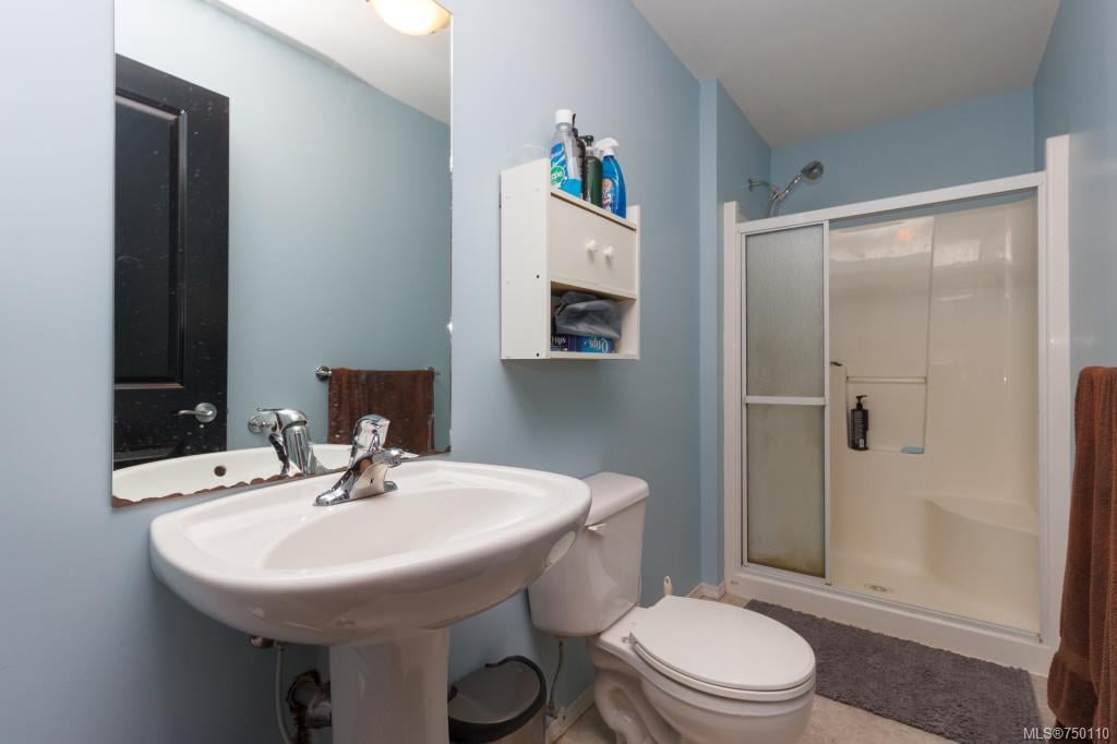 632 Olympia Ridge, Langford