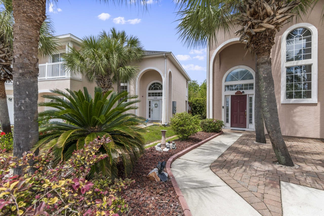 6216 N LAGOON Drive