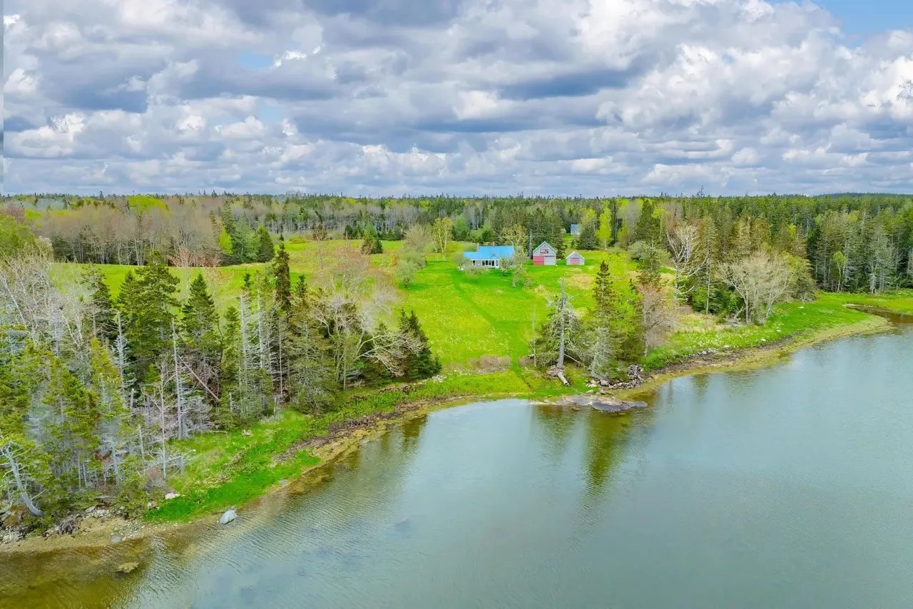 New Listing! 17 Barbour Farm Road, Stonington, ME 04681 – $1,100,000