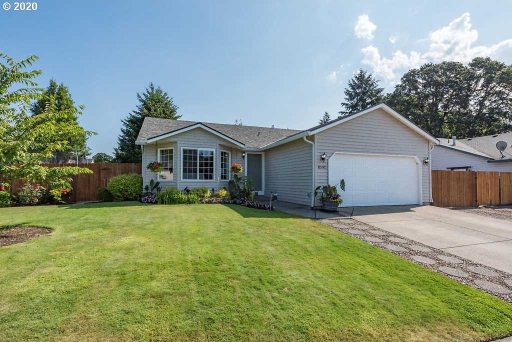 11592 GERANIUM PL